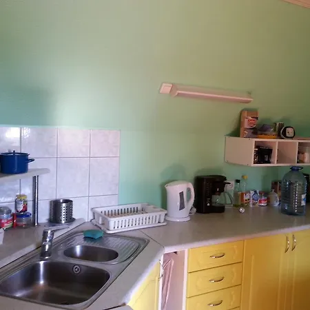 Sarnakortsi Pensión Lindi